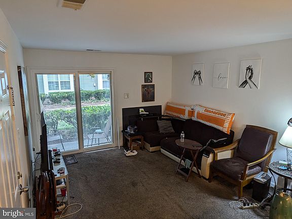 4th image of 8609 Beekman Pl Suite 9A