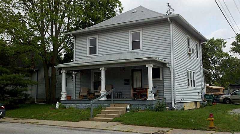 1st image of 610 E South St
