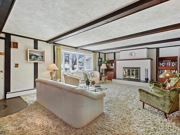 2nd image of 251 Old Turnpike Road