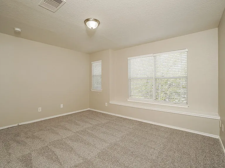 8714 Sunview Park — Photo 11