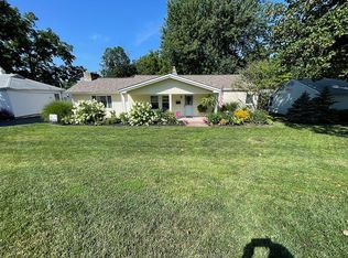 1639 Grant Rd, Saint Louis, MO 63119