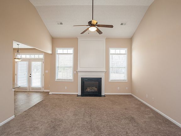 3rd image of 42 Lamborne Ct