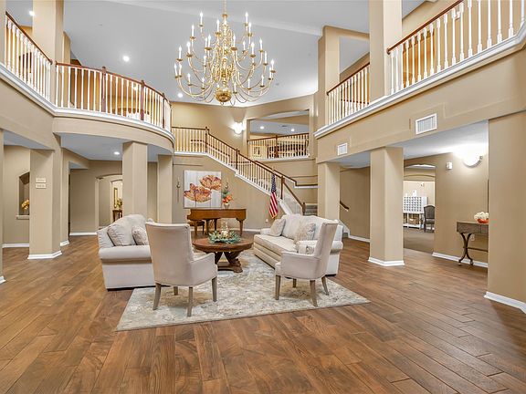 3rd image of 2815 Kings Crossing Dr APT 219