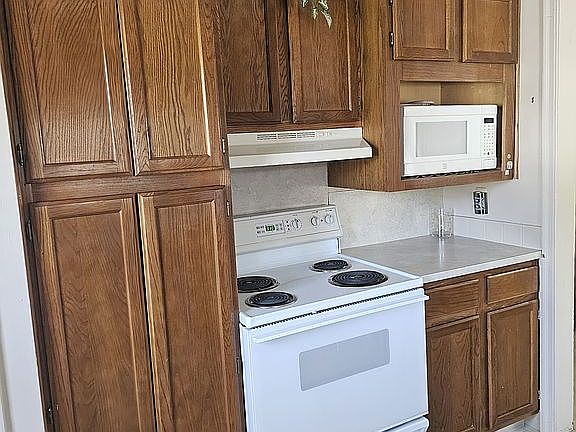 3rd image of 3281 D St