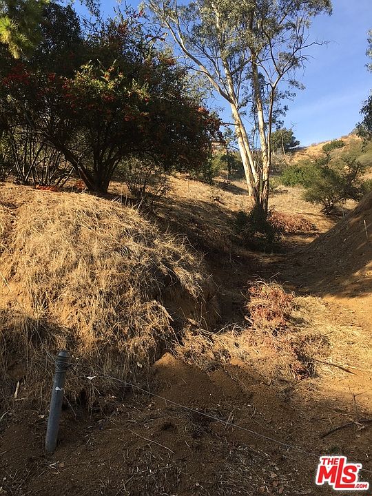1st image of 8787 Lookout Mountain Ave