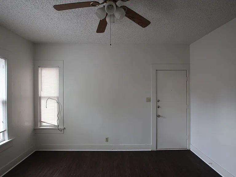 Robertson 808 — Photo 3