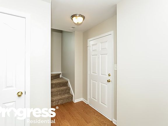 3rd image of 7311 Woodbourne Ln