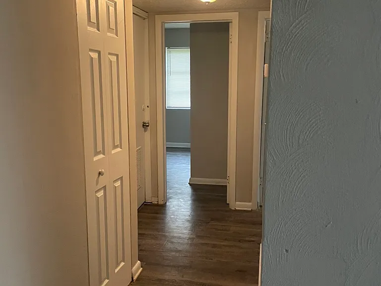 4910 Rhode Island Dr N — Photo 5