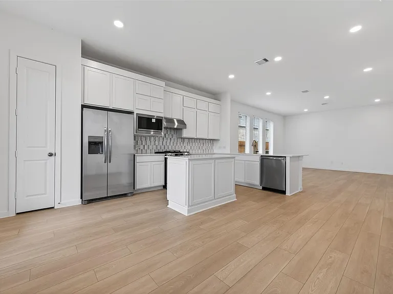 16315 Mesquite Field Dr — Photo 8