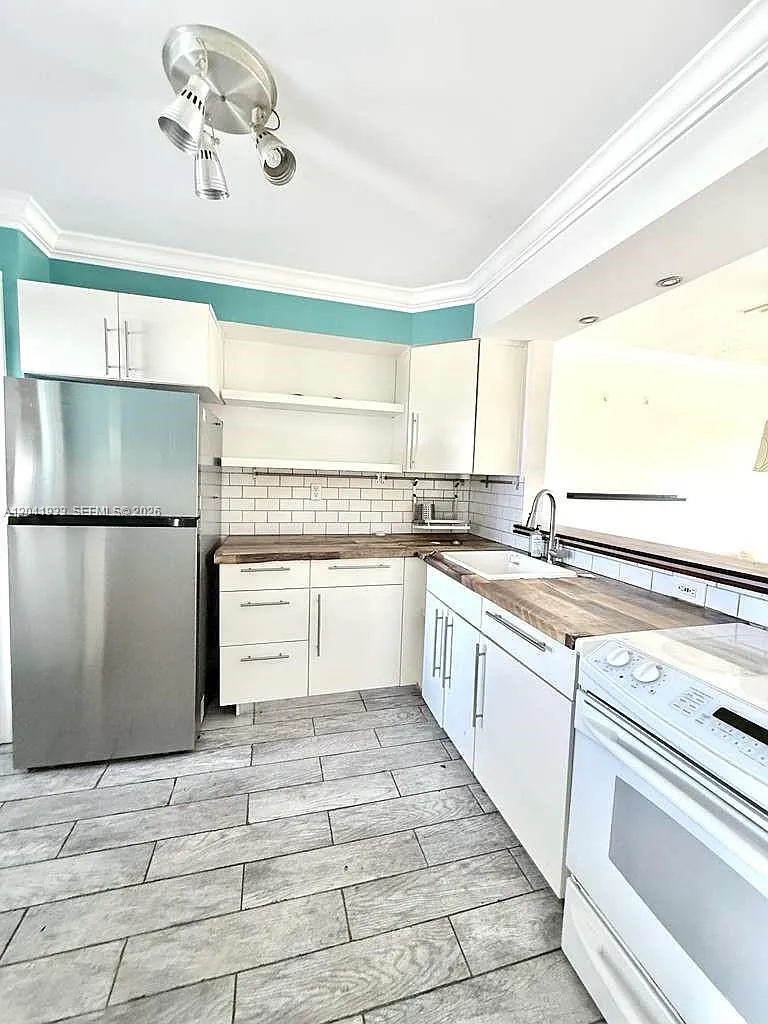 Third Horizons Condo — Photo 2
