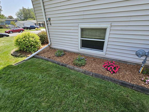 3rd image of 5806 Leanne Ln