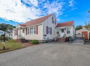 105 Columbia Rd, Lowell, MA 01854