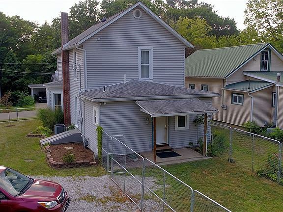 3rd image of 285 S Crawford St