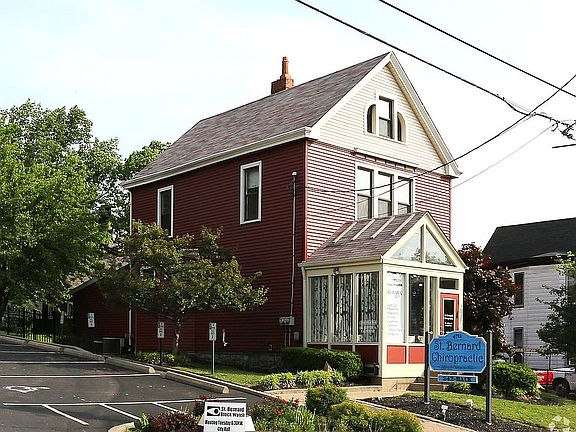 2nd image of 4711 Vine St