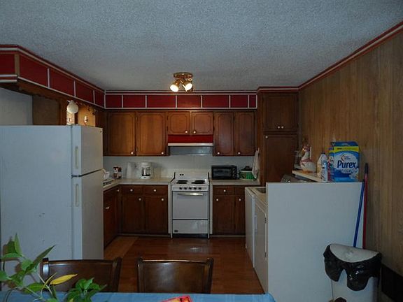 4th image of 906 N Park Dr