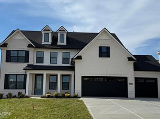 106 Wagon Hitch Rd, Knoxville, TN 37934