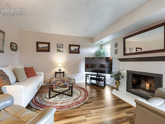 4th image of 5083 Masheena Ln