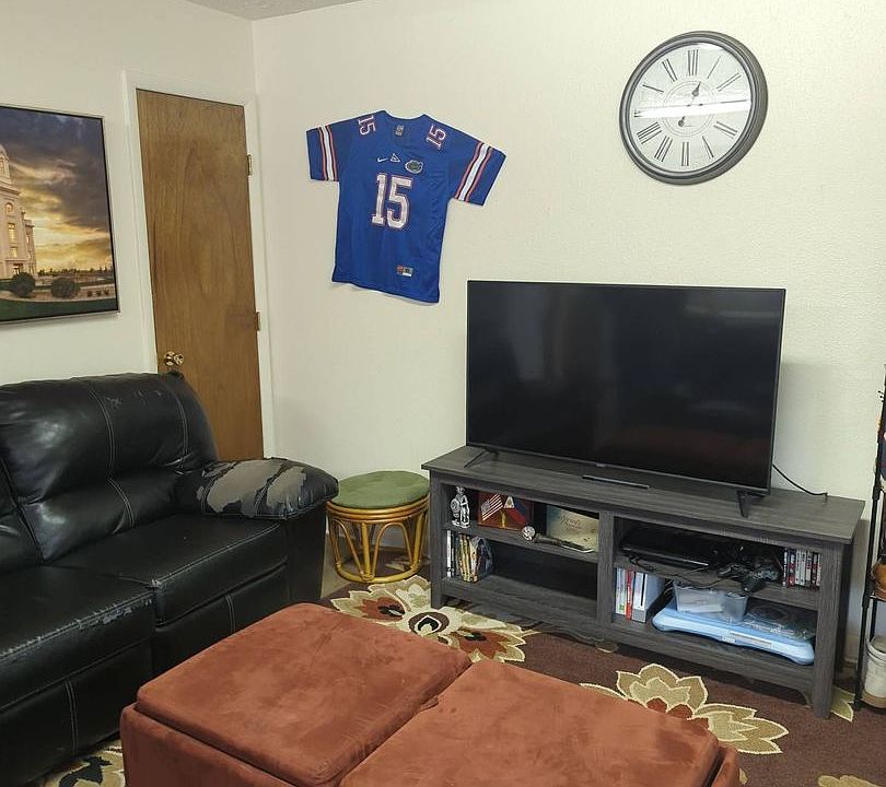 1st image of 492 S 75 W #6