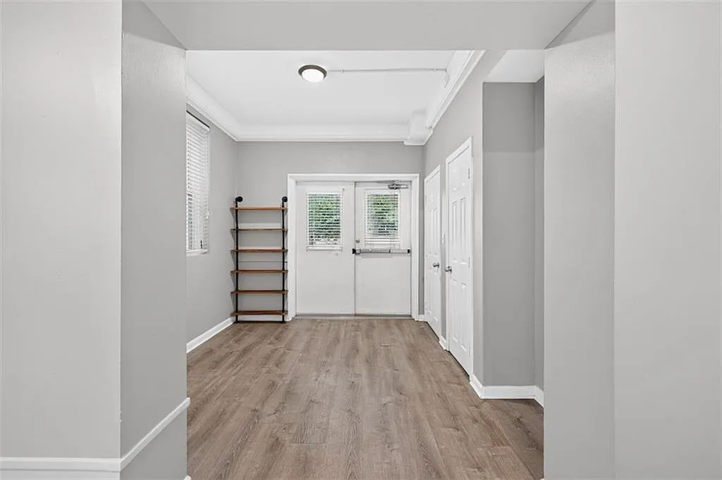 1 bed, 1.5 bath, 1703 sqft, $2,500 — Photo 3