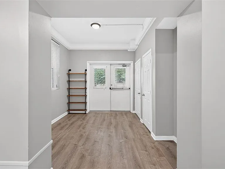 1031 State St NW #209 — Photo 3