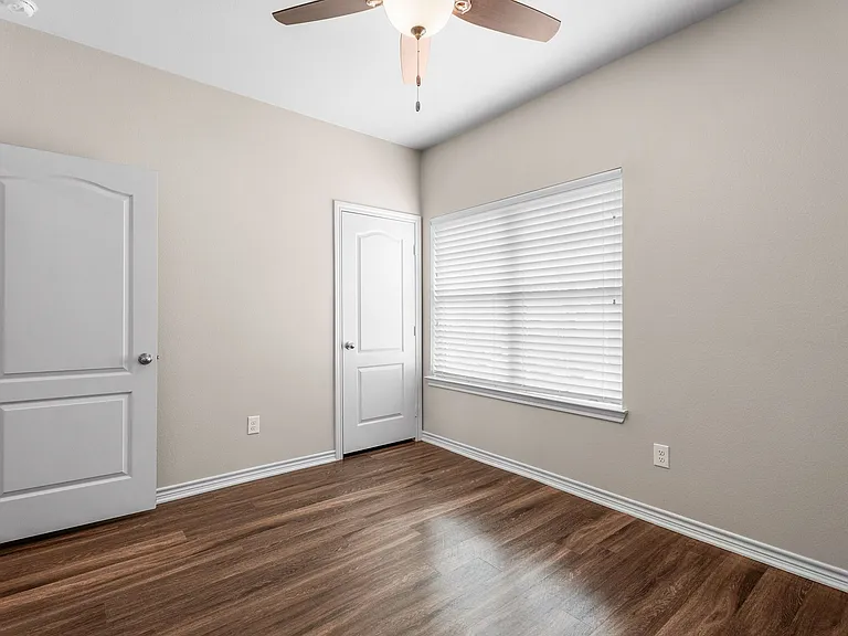900A Hamilton Park Dr — Photo 15