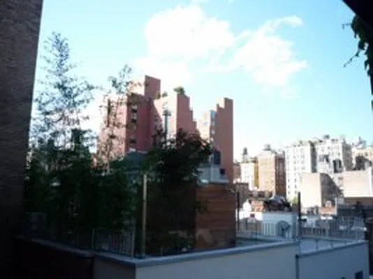 Rented by Rossi Living | media 80