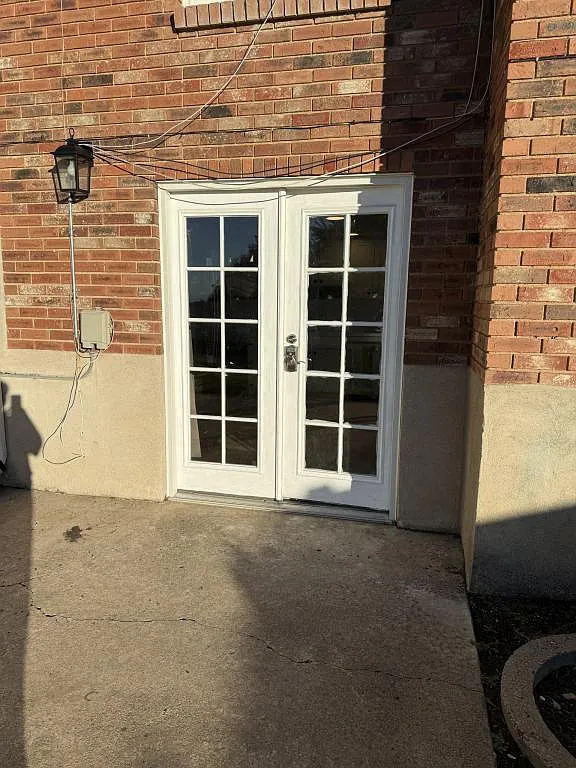 1433 Bluebell Cir — Photo 2