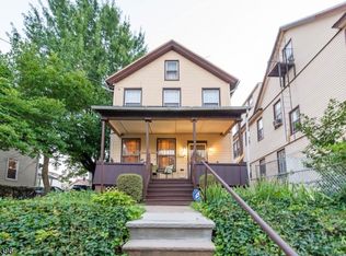 636 Court St #8, Elizabeth, NJ 07201