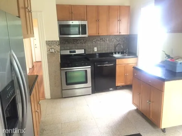 8 Brookside Ave, Jamaica Plain, MA 02130