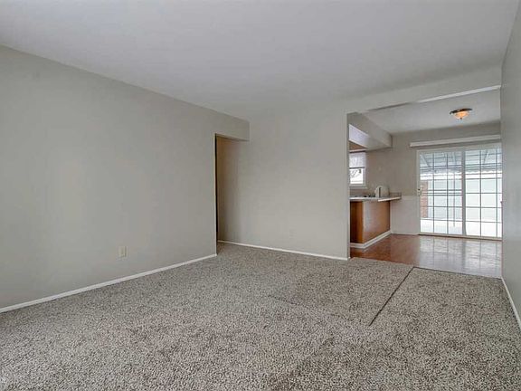 4th image of 15219 Canberra St