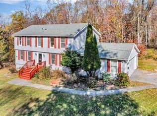 56 Sylvan Lake Rd, Hopewell Junction, NY 12533