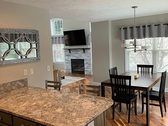 2nd image of 1385 Stoney Lake Dr