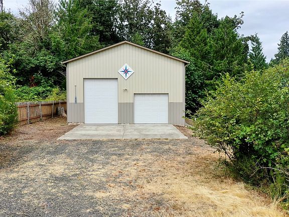 4th image of 2140 E Crestview Drive