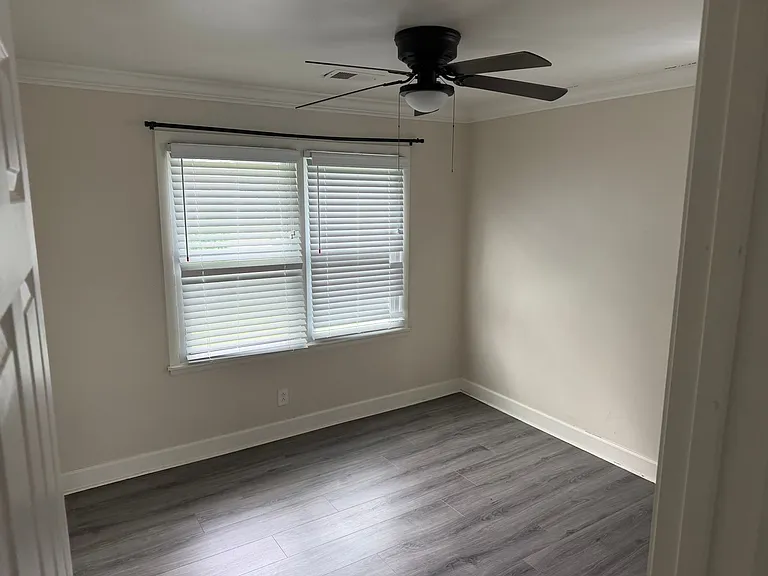 3060 Guernsey Ave — Photo 14