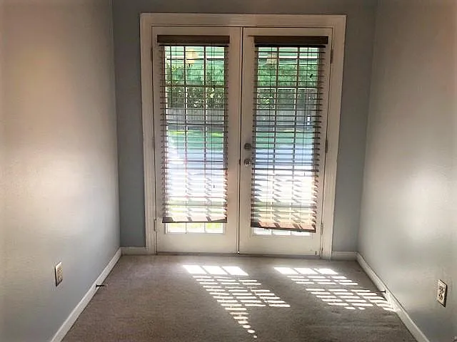 676 Hadley Dr — Photo 10