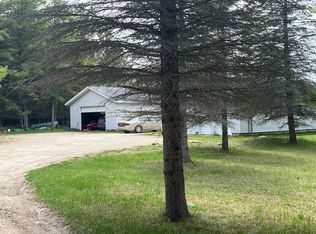 15531 16th Rd, Garden, MI 49835