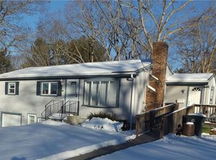 1 Hopkins Ct, Coventry, RI 02816