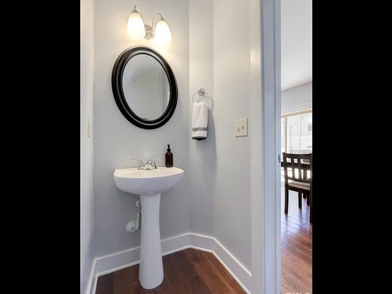 3829 Glenhaven Rd — Photo 3