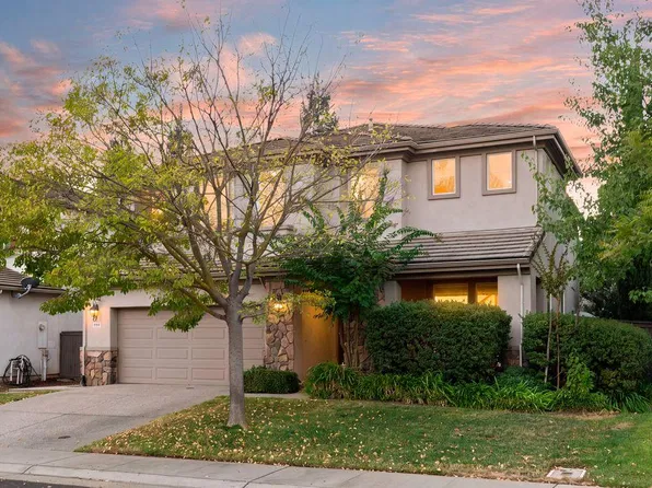 9788 Waterfowl Dr, Elk Grove, CA 95757