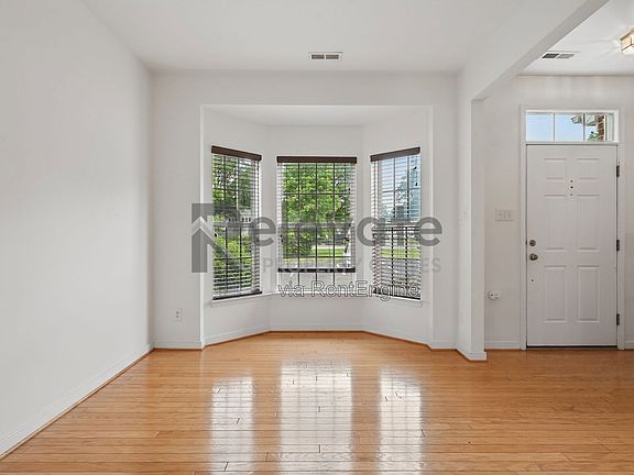 4th image of 4321 Meredith Creek Dr