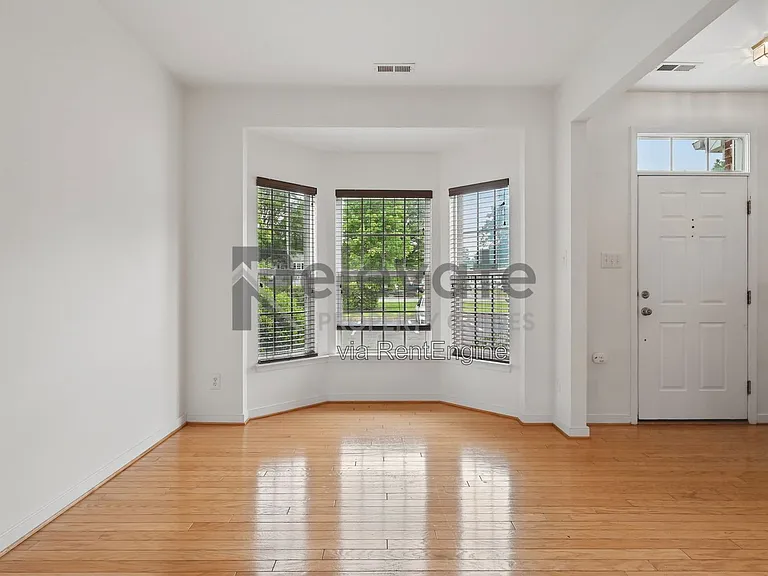 4321 Meredith Creek Dr — Photo 4