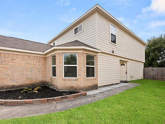 5th image of 16738 Warbler Dr