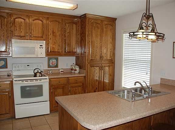 5th image of 120 Palisades Dr
