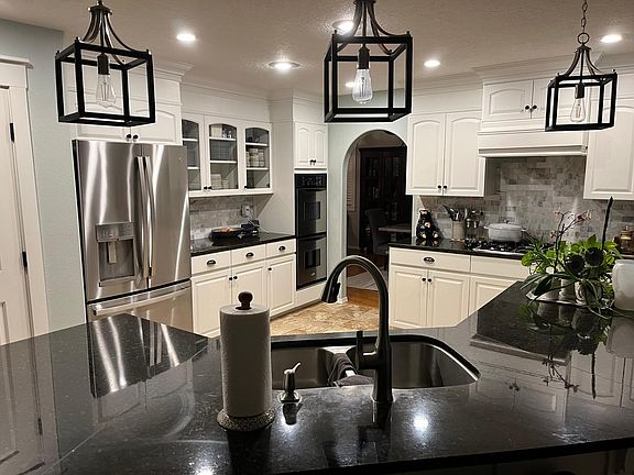 5th image of 344 Mesa Heights Dr