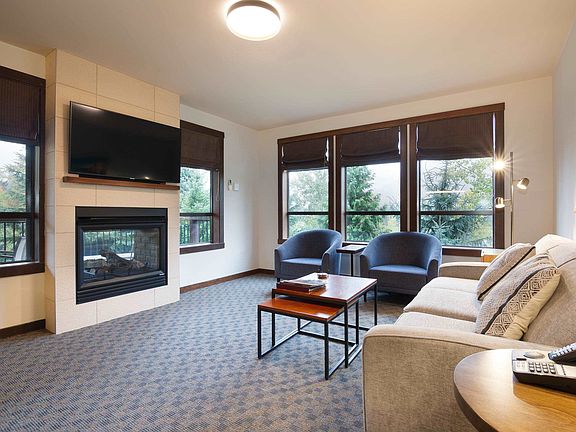 3rd image of 2020 London Ln #218B