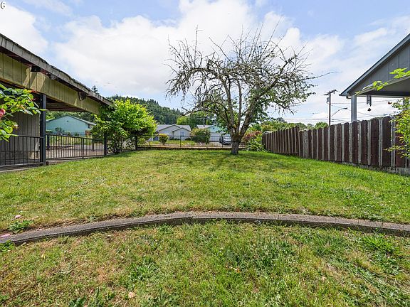 5th image of 2843 W Sanders Ave