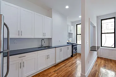 Rented by Real Team Brokerage