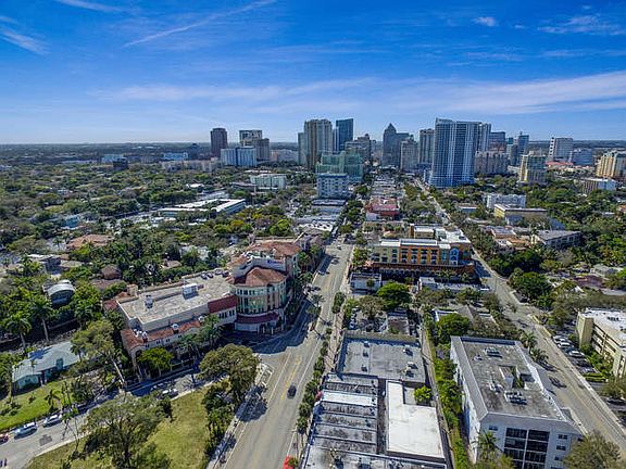 3rd image of 305 Tarpon Dr