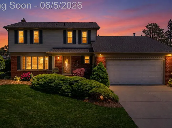 32040 Cambridge Dr, Warren, MI 48093