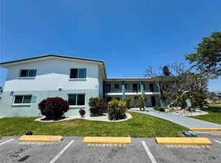 11225 1st St E, Saint Petersburg, FL 33706